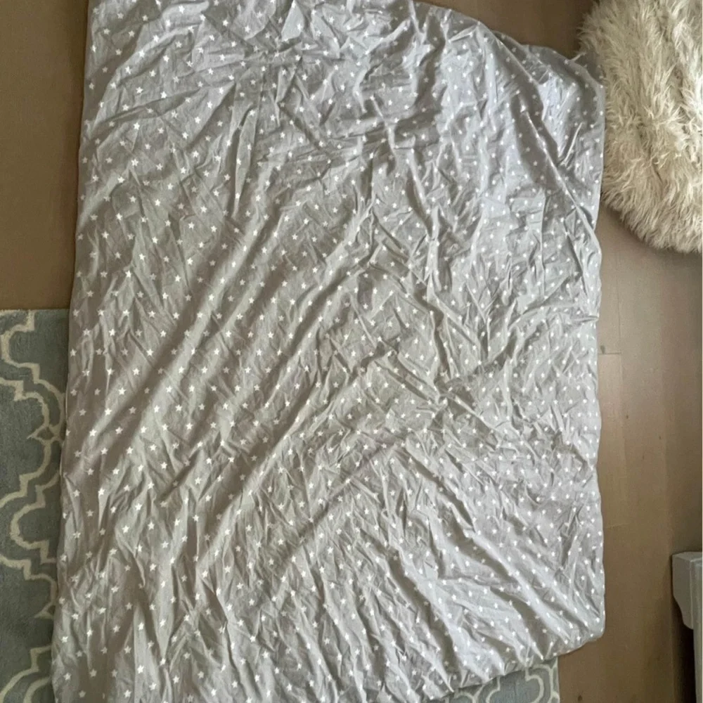 Pottery Barn Kids Organic Star Twin Duvets with Sham EUC